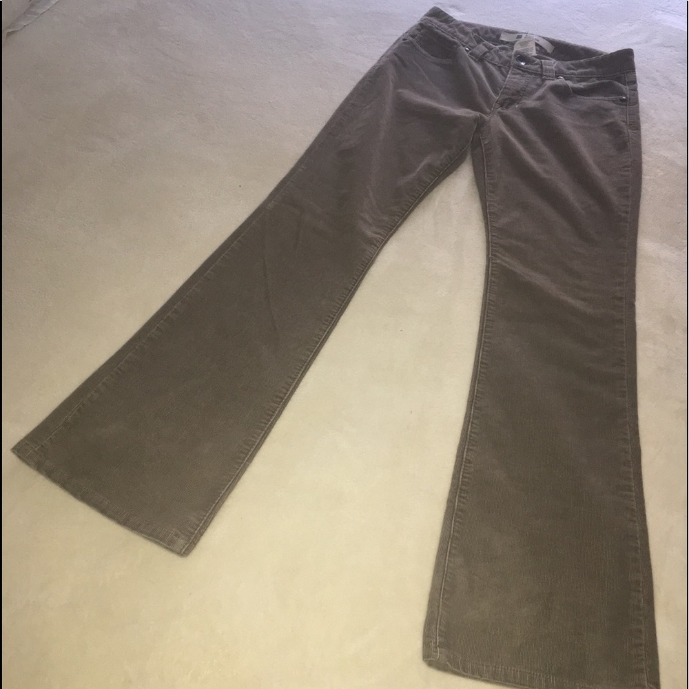 Low Rise GAP curvy Corduroy jeans size 6R
